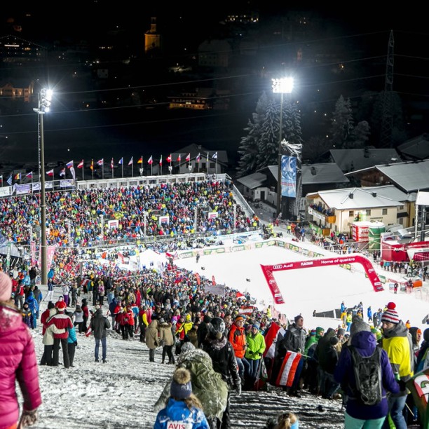 FIS Skiweltcup der Damen bei Nacht ©skiweltcup_flachau